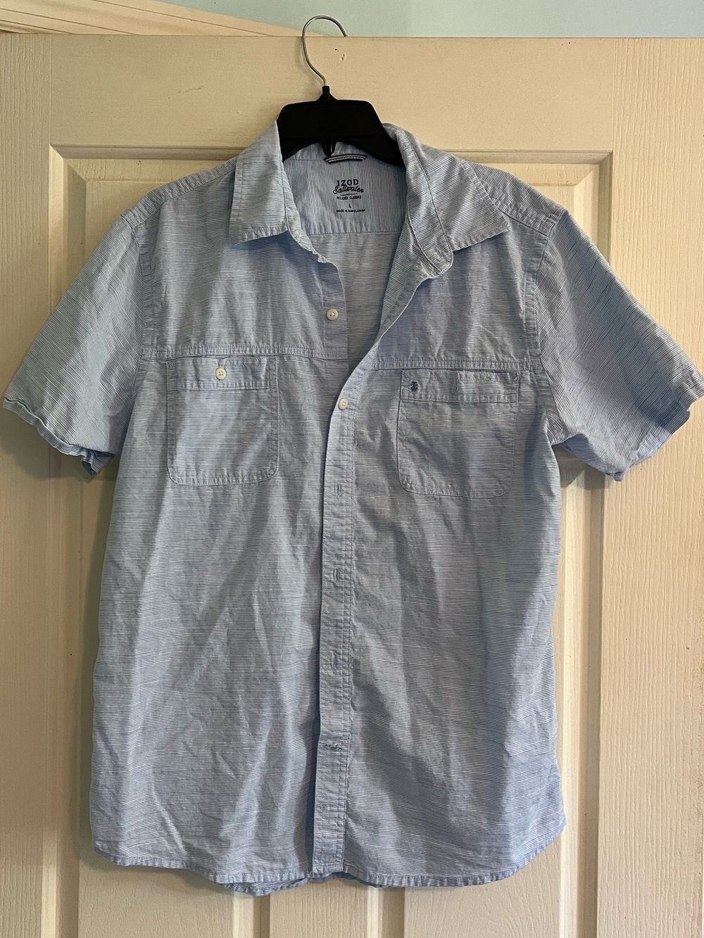 Izod Men’s Light Blue Short-Sleeve Button Down Shirt